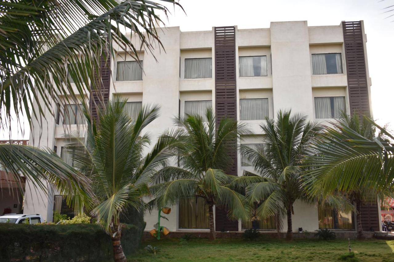 Goverdhan Greens Resort Dwarka L Hotels In Dwarka Dwarka (Gujarat) Exterior foto
