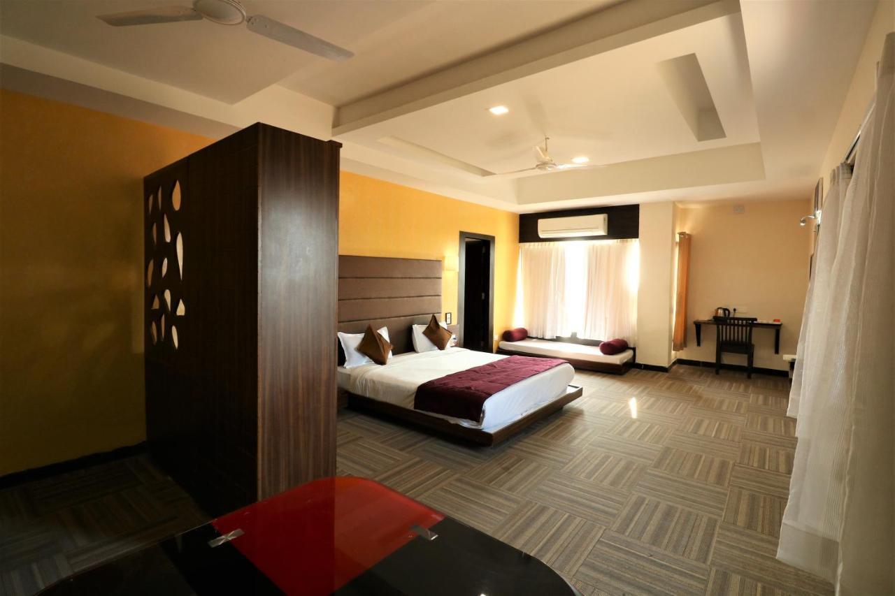Goverdhan Greens Resort Dwarka L Hotels In Dwarka Dwarka (Gujarat) Exterior foto